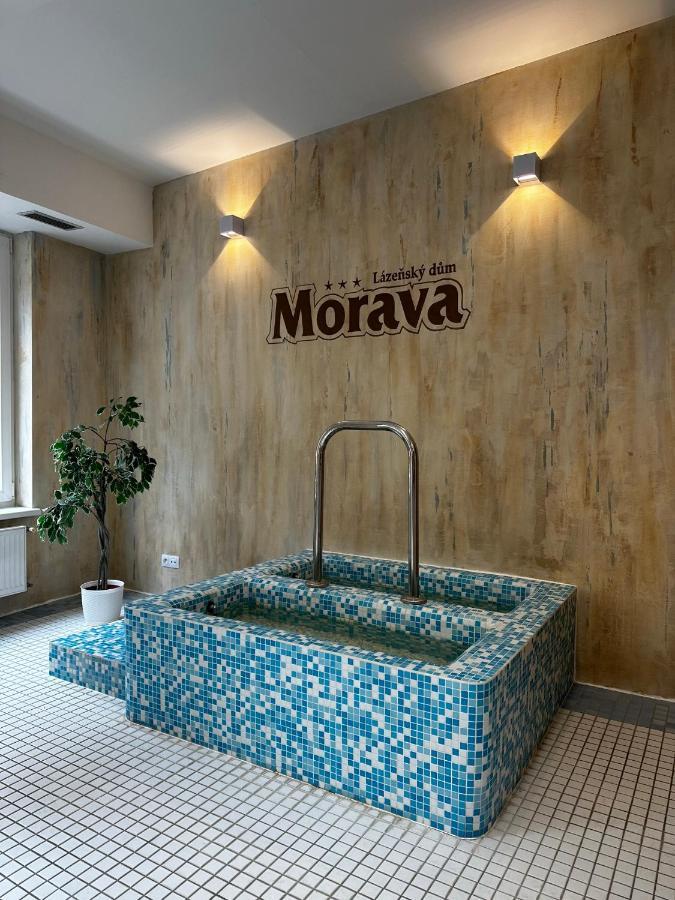 Отель Ld Morava Карловы Вары Экстерьер фото